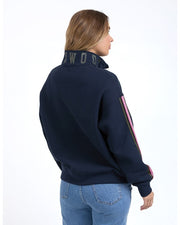 VARSITY ZIP CREW